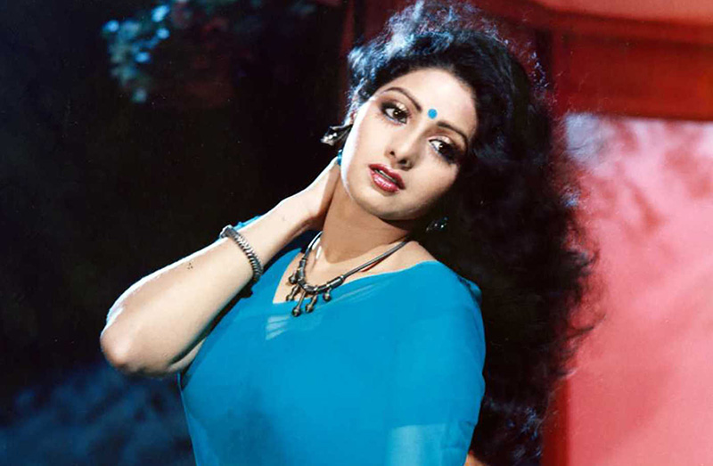 6 Times Sridevi Redefined The Chiffon Saree In Bollywood!