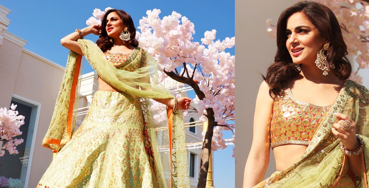 Shraddha Arya's Classic Lehenga Style Is Perfect For The Stylish Bridesmaid